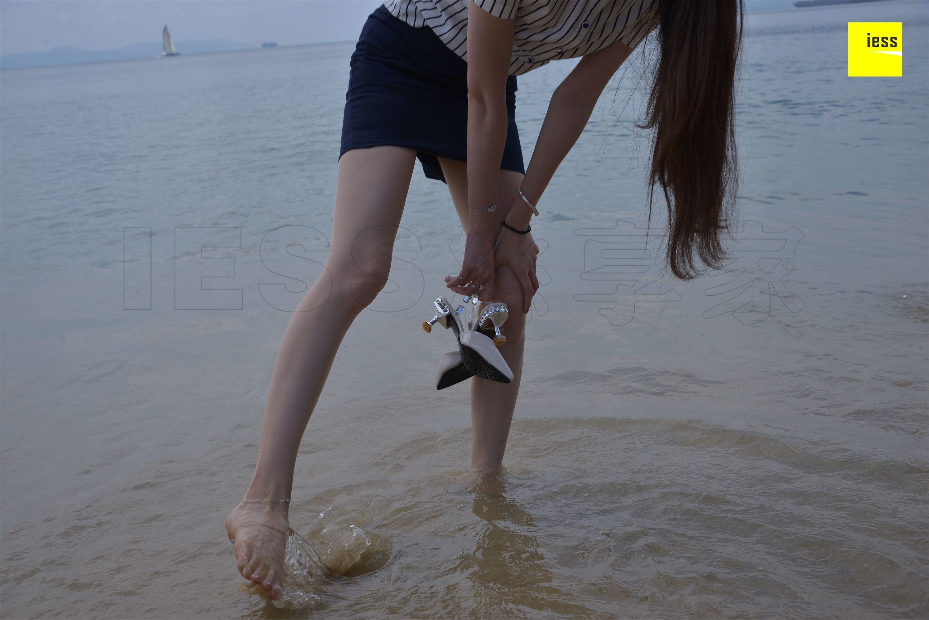 IESS异思趣向  2018.07.11《魔鬼周三》特刊27期：佳佳 沙滩制服·丝享佳